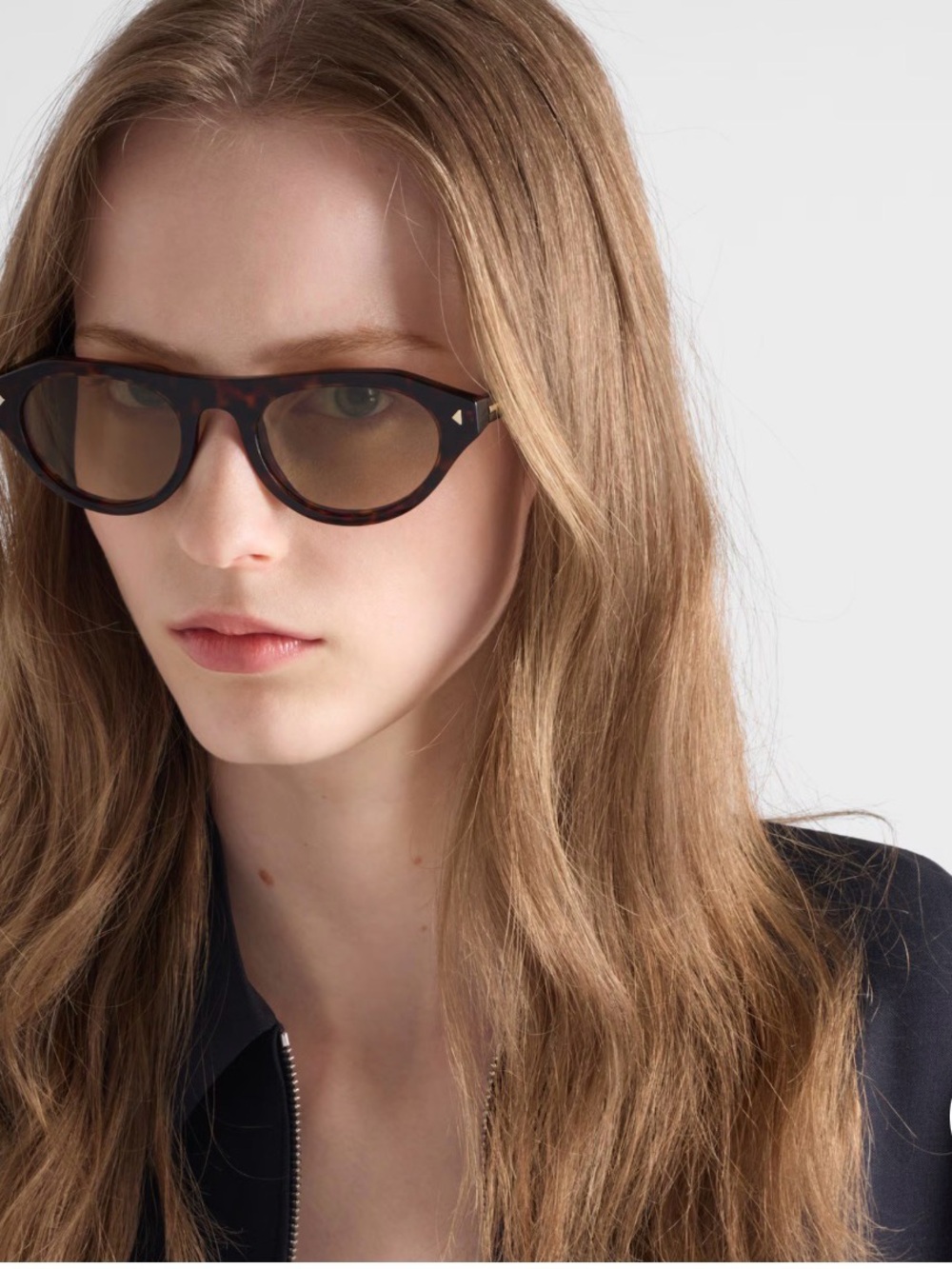PRADA Tortoiseshell Sunglasses - Picture 5 of 5